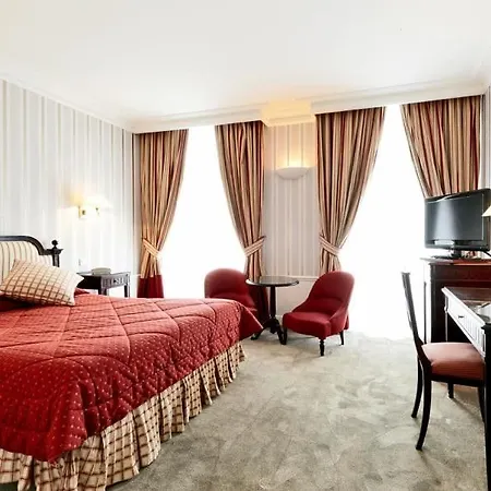 Golden Tulip Washington Opera Hotel 4*