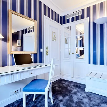 Golden Tulip Washington Opera 4*