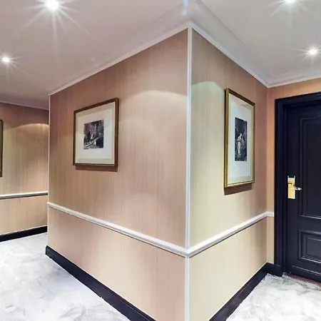 Hotel Golden Tulip Washington Opera 4*