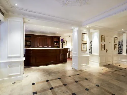 Golden Tulip Washington Opera 4*