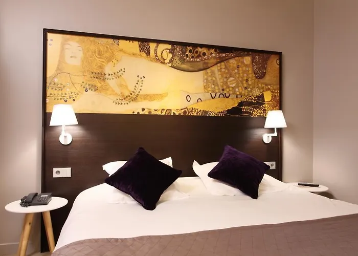Golden Tulip Washington Opera 4*