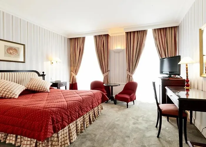 Golden Tulip Washington Opera Hotel 4*