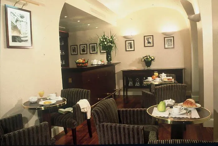 Golden Tulip Washington Opera Hotel 4*