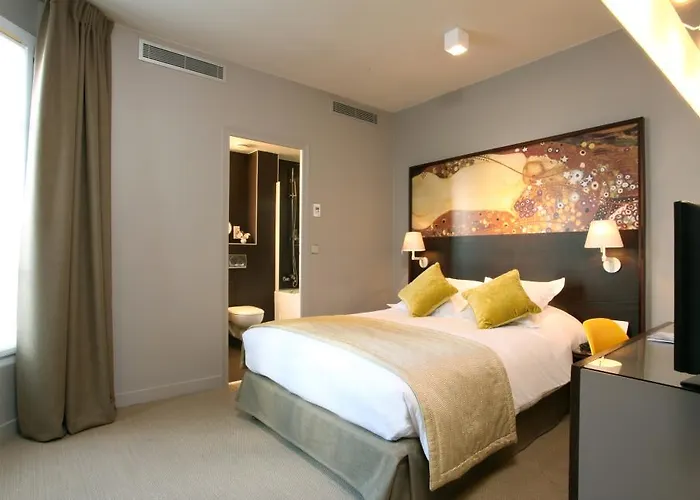 Hotel Golden Tulip Washington Opera 4*