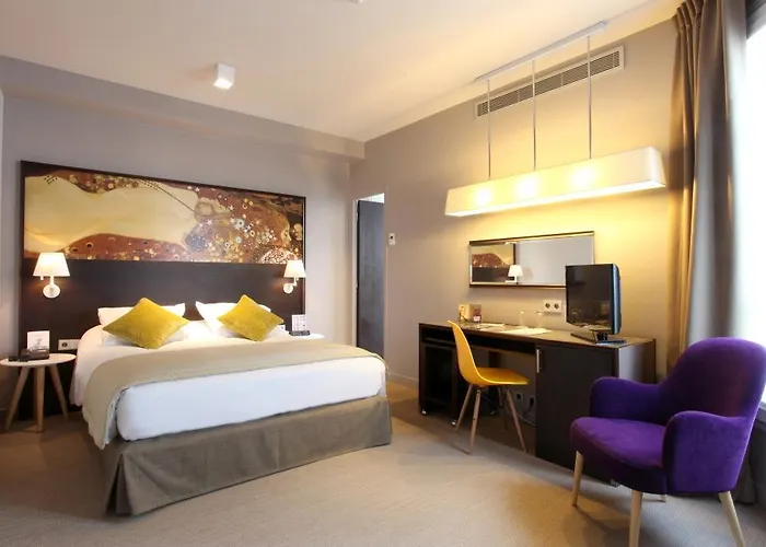 Golden Tulip Washington Opera