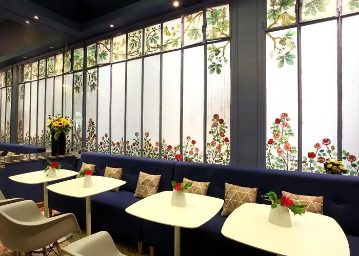 Golden Tulip Washington Opera Hotel 4*