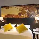 Golden Tulip Washington Opera Hotel 4*