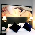 Golden Tulip Washington Opera 4*