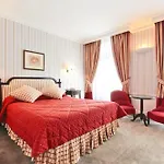 Golden Tulip Washington Opera Hotel 4*